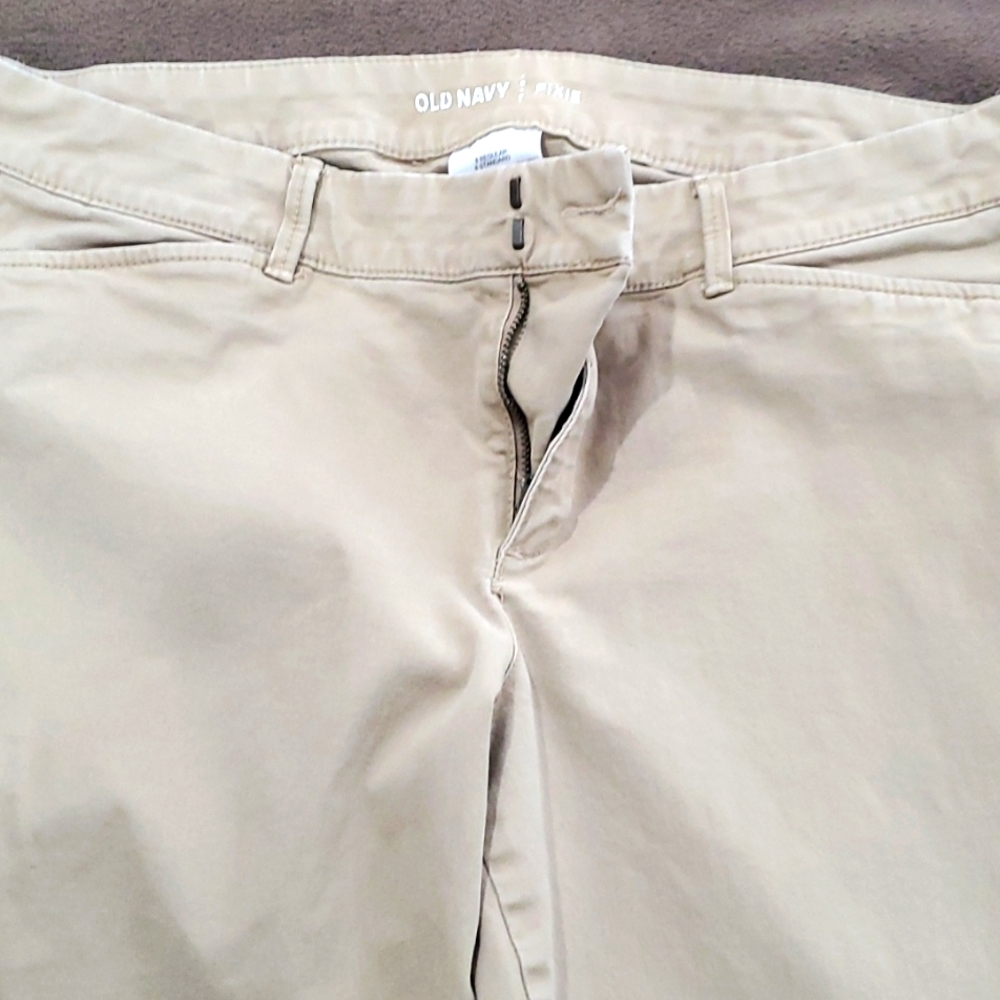 Old Navy Pixie Skinny pants